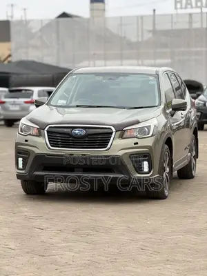 Subaru Forester Premium AWD 2019 Green