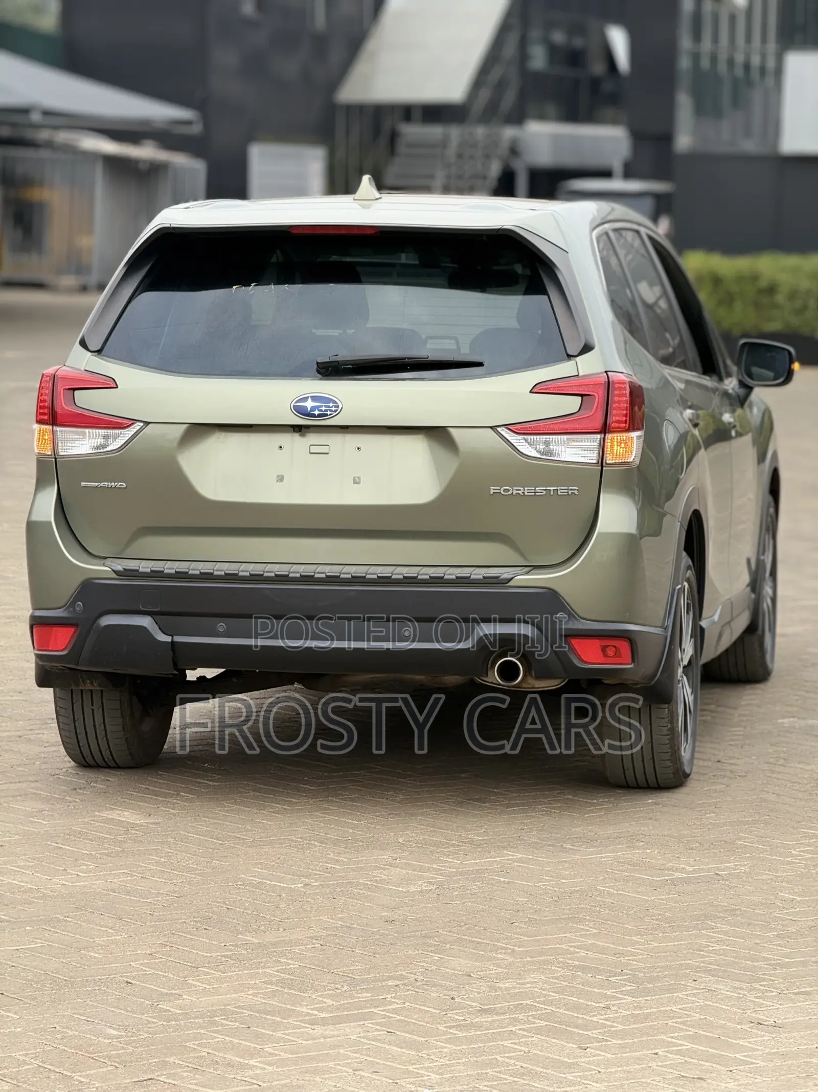 Subaru Forester Premium AWD 2019 Green