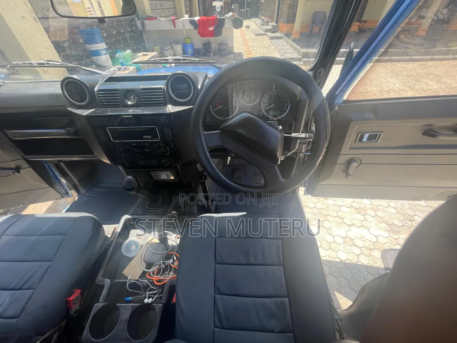 Land Rover Defender 2011 Blue