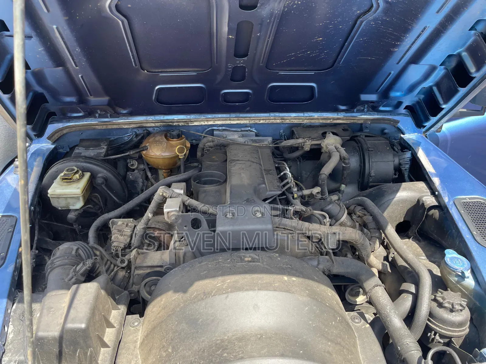 Land Rover Defender 2011 Blue