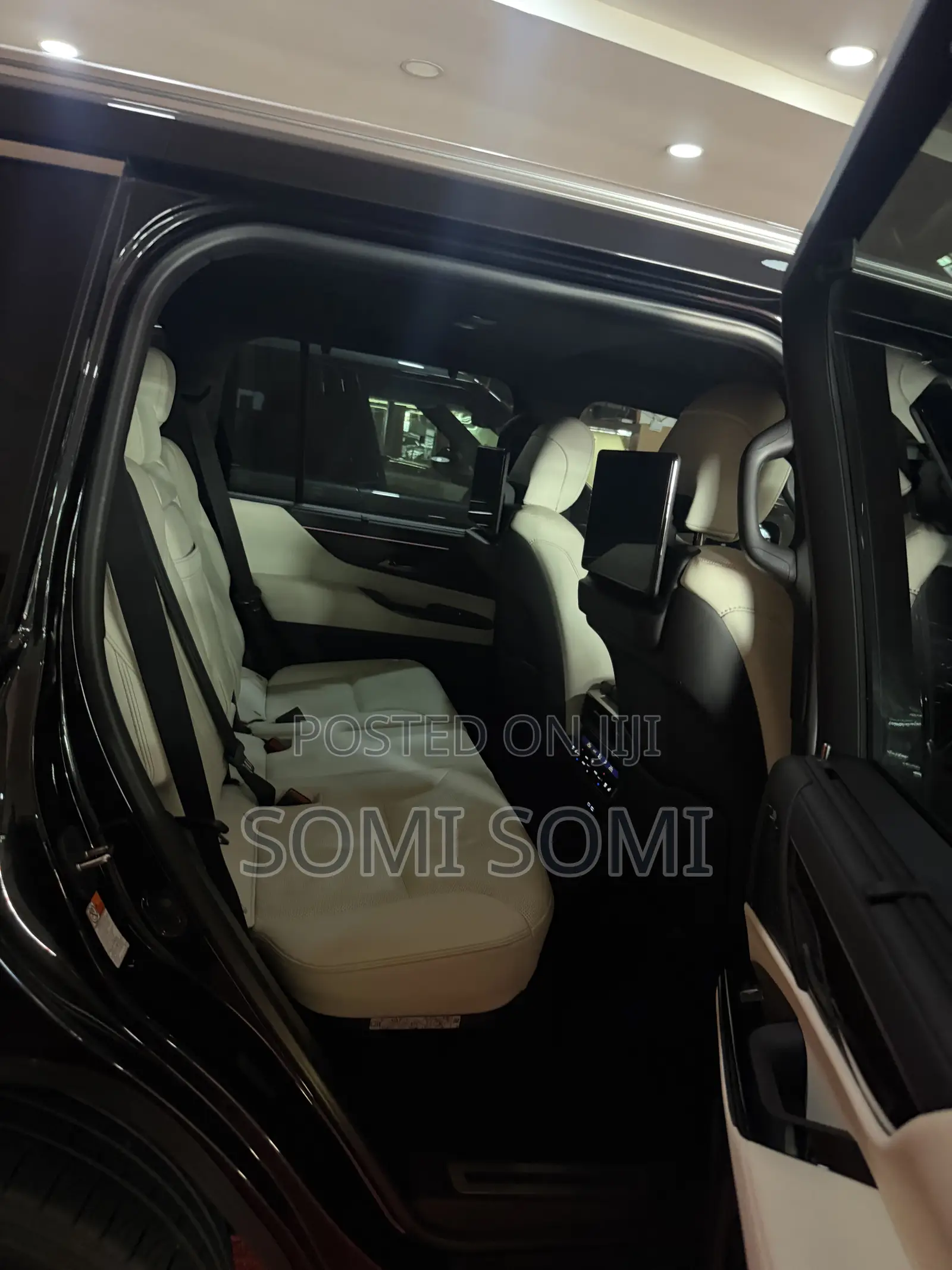 Lexus LX 2022 Black