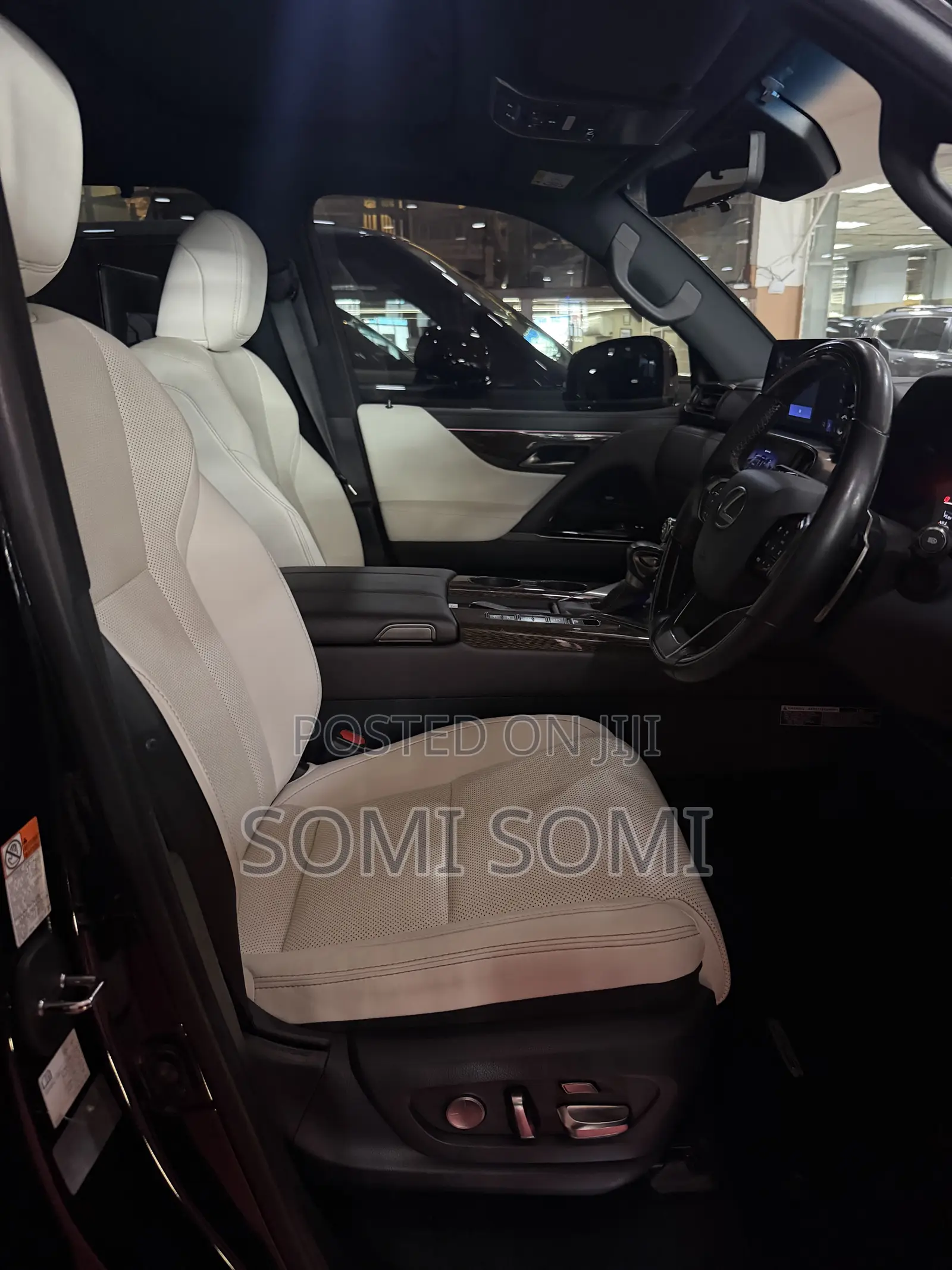 Lexus LX 2022 Black