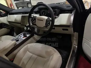 Land Rover Range Rover Vogue 2022 Green