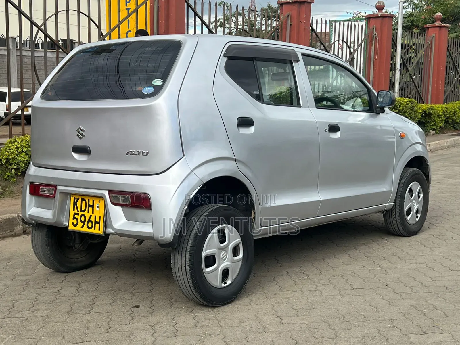 Suzuki Alto 2016 Silver