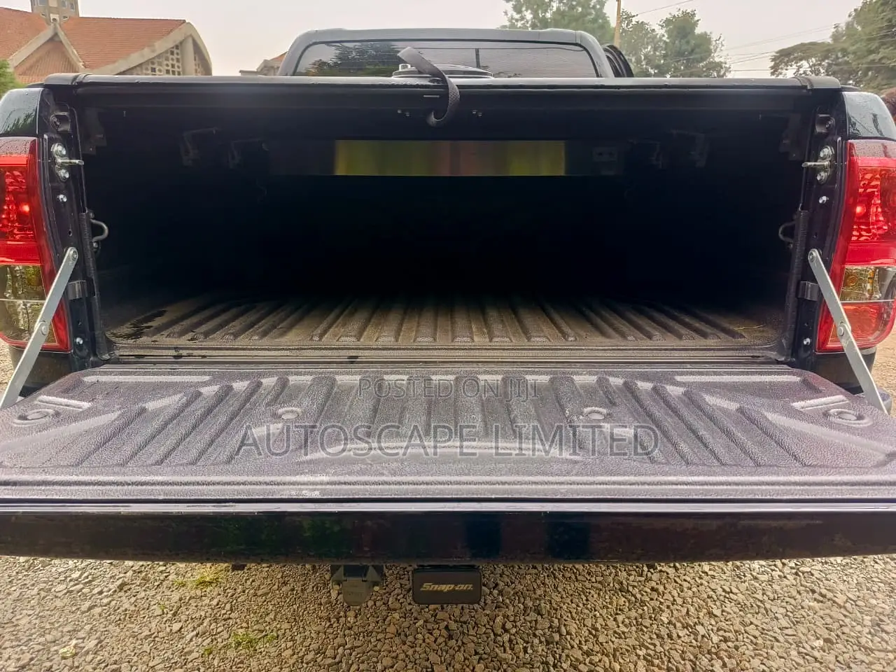 Toyota Hilux 2020 Black