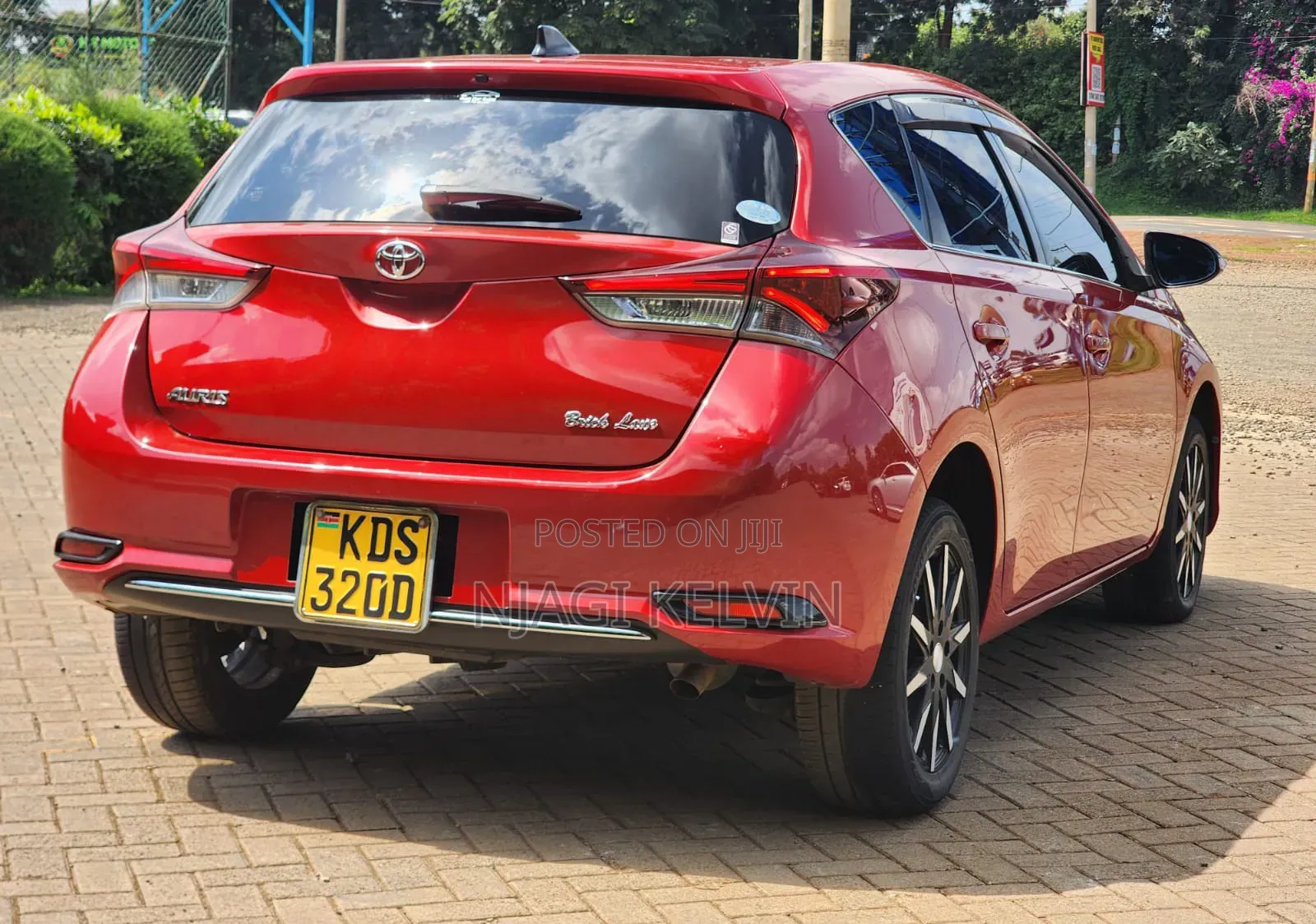 Toyota Auris 2017 Red