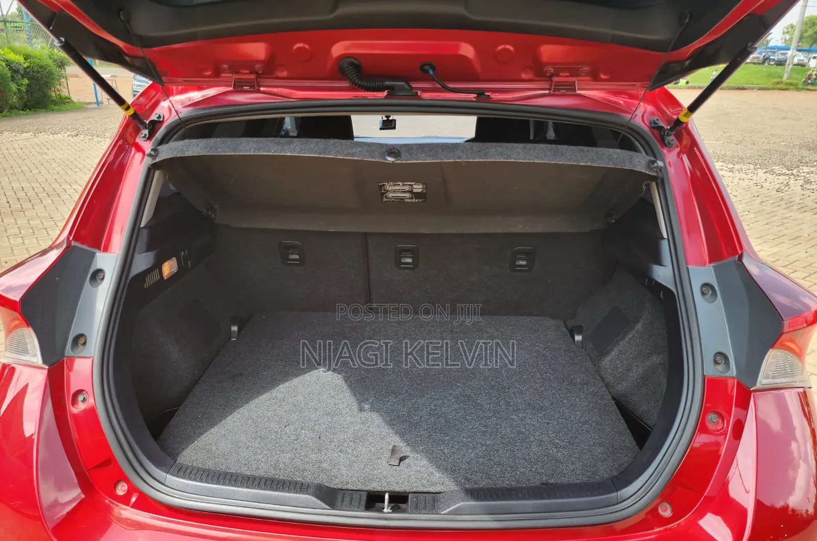 Toyota Auris 2017 Red