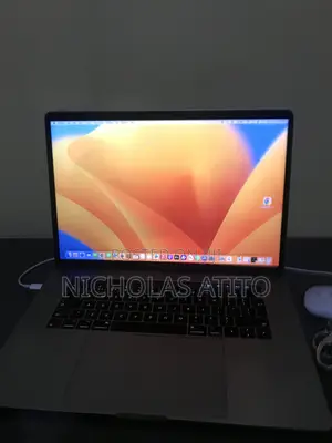 Laptop Apple MacBook Pro 16GB Intel Core i7 SSD 500GB