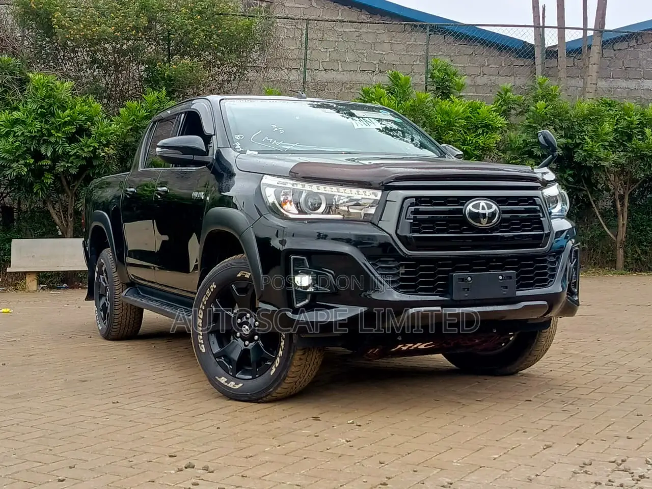 Toyota Hilux 2020 Black