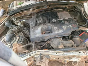 Toyota Hilux 2011 Silver