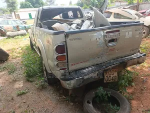 Toyota Hilux 2011 Silver