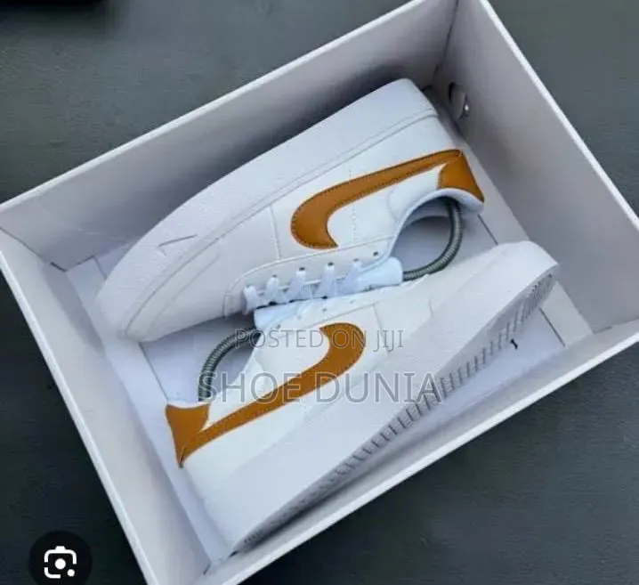 Nike Court