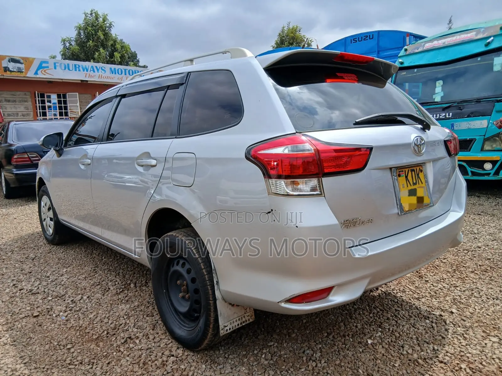 Toyota Corolla Fielder 2015 Silver