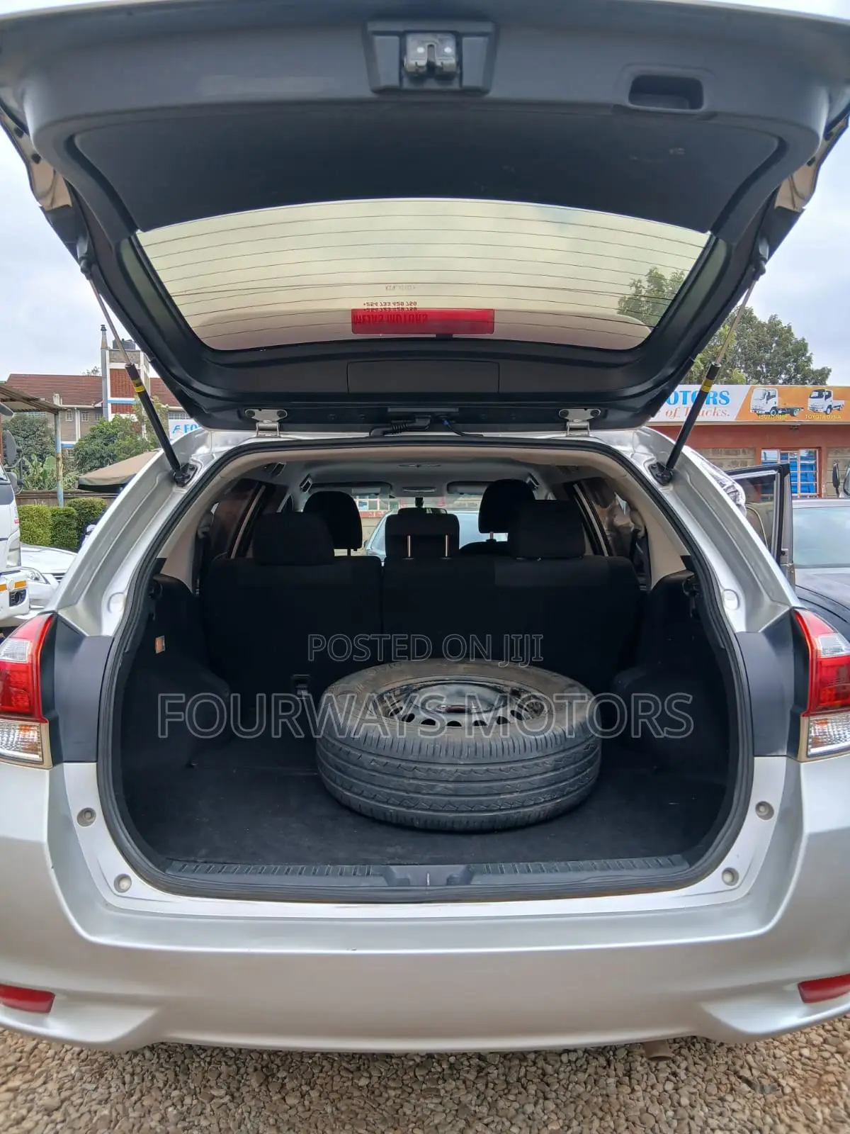 Toyota Corolla Fielder 2015 Silver