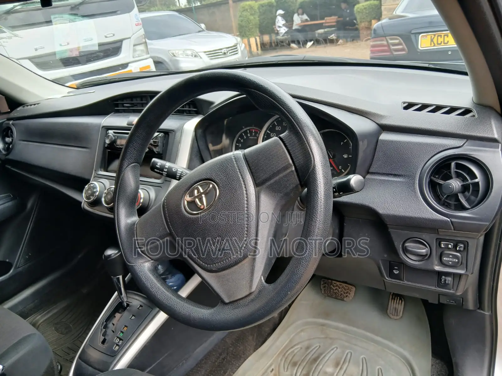 Toyota Corolla Fielder 2015 Silver