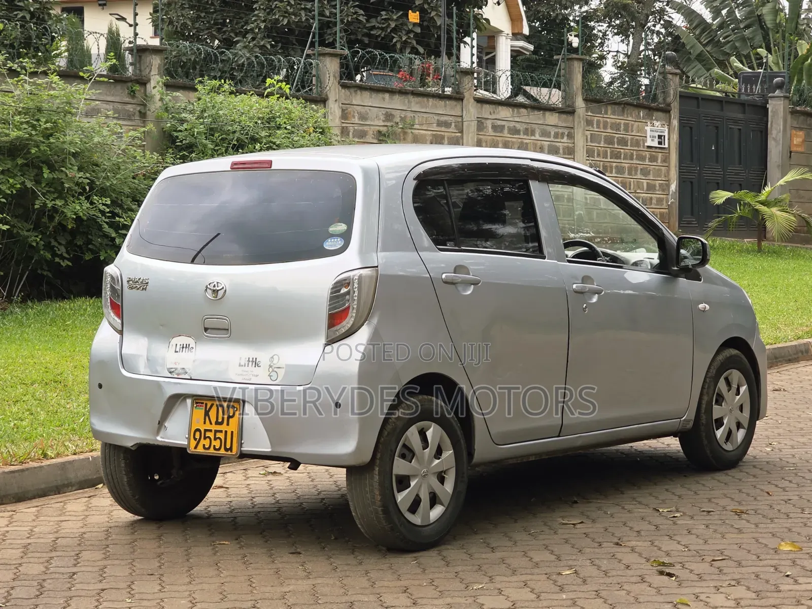 Toyota Pixis 2016