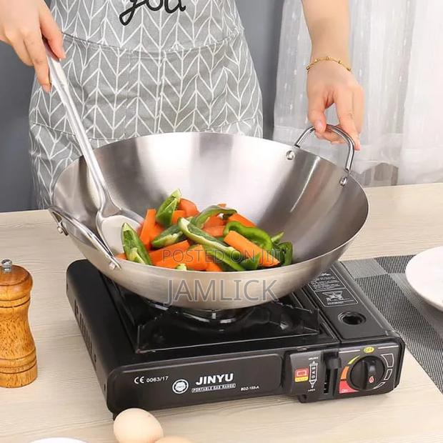34cm Heavy Gauge Aluminum Wok Frying Pan –Hk