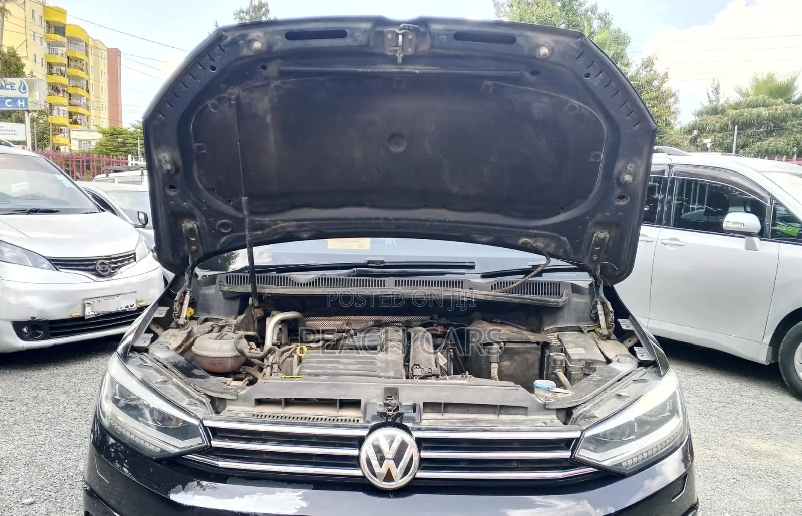 Volkswagen Touran 2017 Black