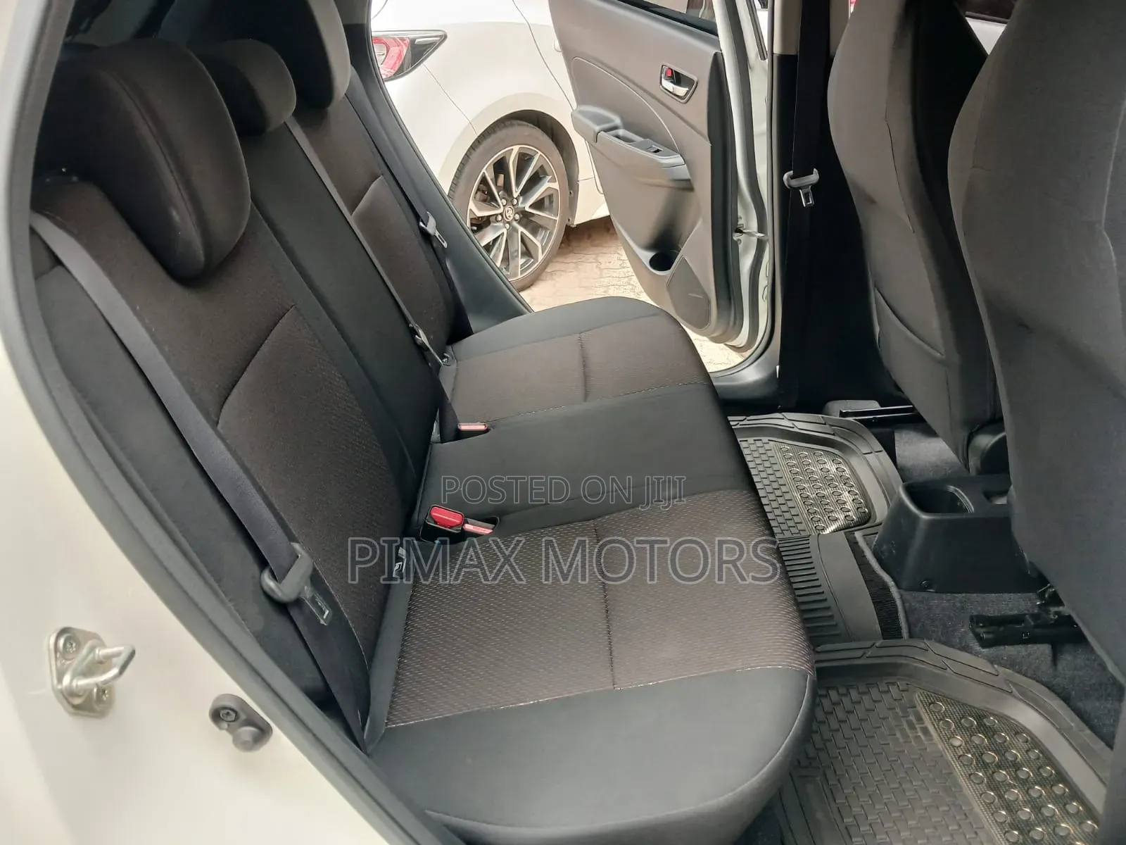 Suzuki Swift 2019 White