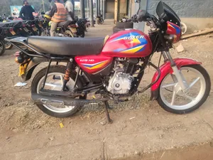 Bajaj Boxer 125 2025 Red