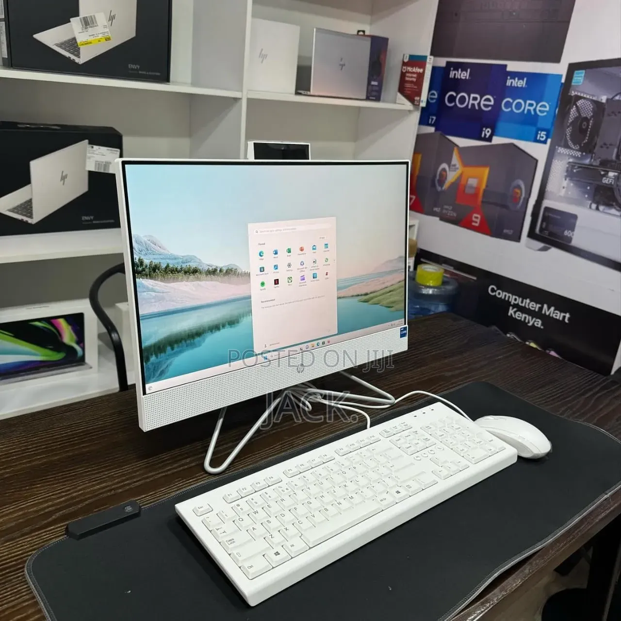 Desktop Computer HP AiO 24 8GB Intel Core i5 SSD 512GB