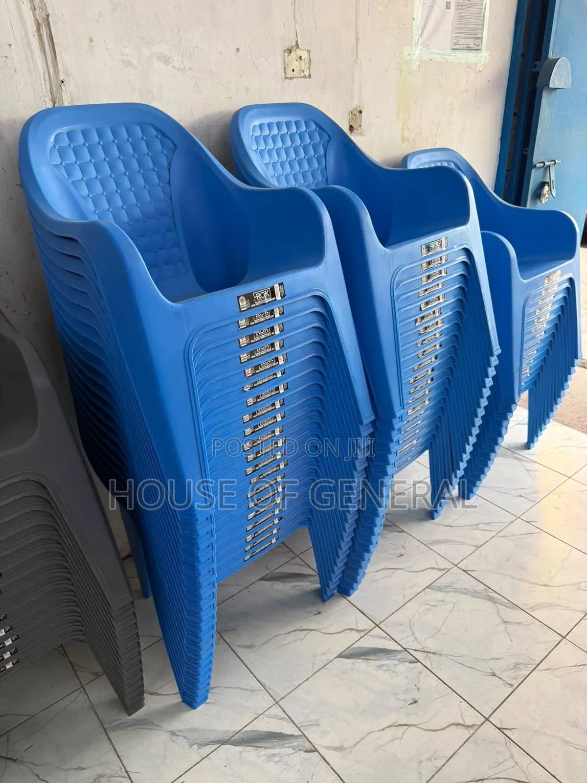 Strong Rock Plastic Chairs.Heavy-duty Plastic Chairs