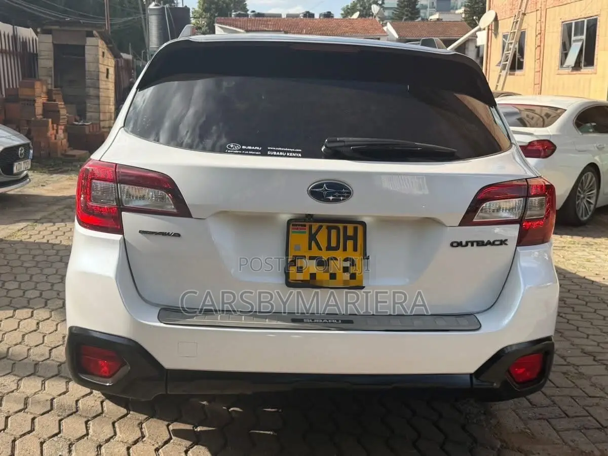 Subaru Outback 2016 White