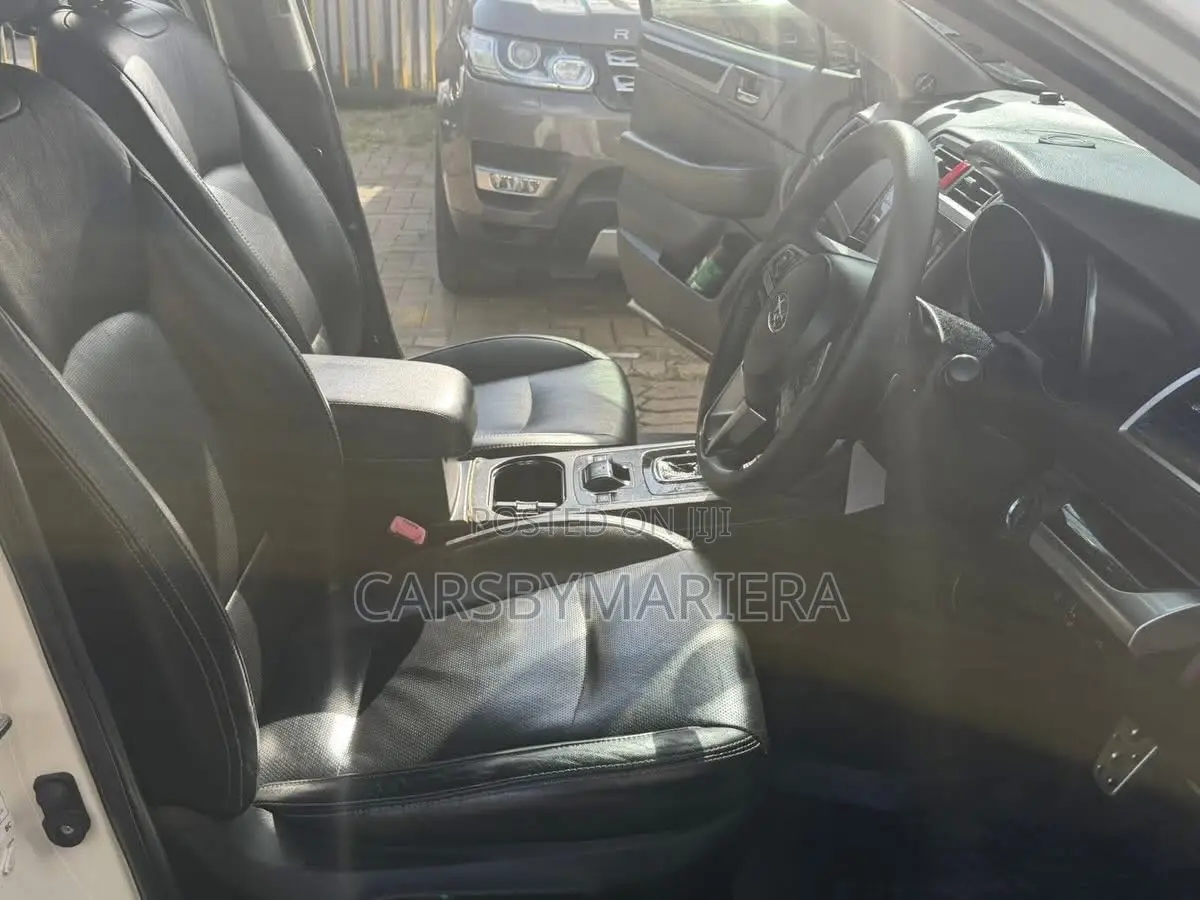 Subaru Outback 2016 White