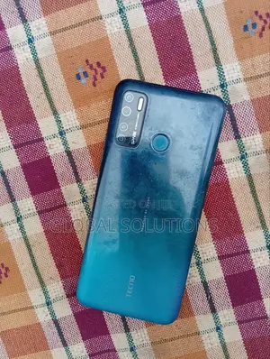 Tecno Spark 5 32 GB Blue