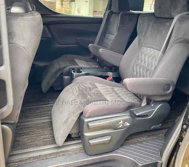 Toyota Alphard 2019 Black