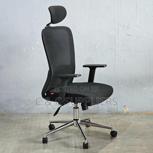 Ergonomic Swivel Conference Chair - thumbnail 5