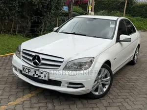 Mercedes-Benz C200 2010 White