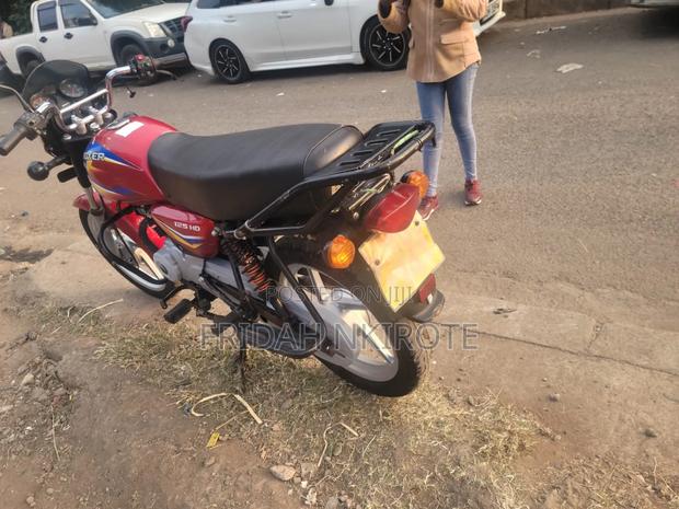 Bajaj Boxer 125 2025 Red - thumbnail 2