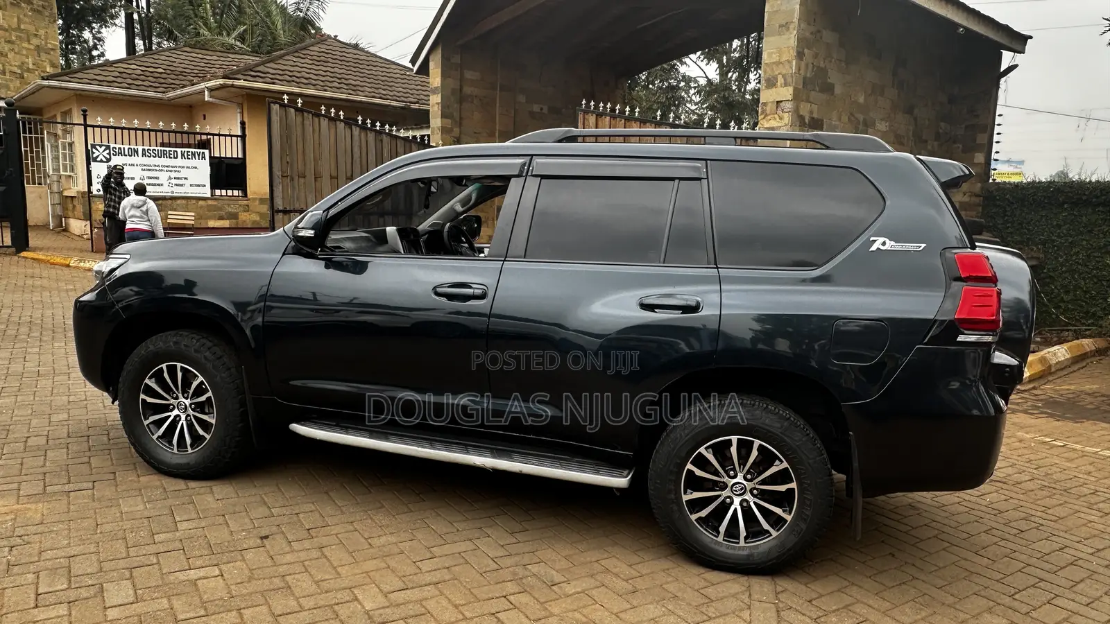 Toyota Land Cruiser Prado 2016 Black