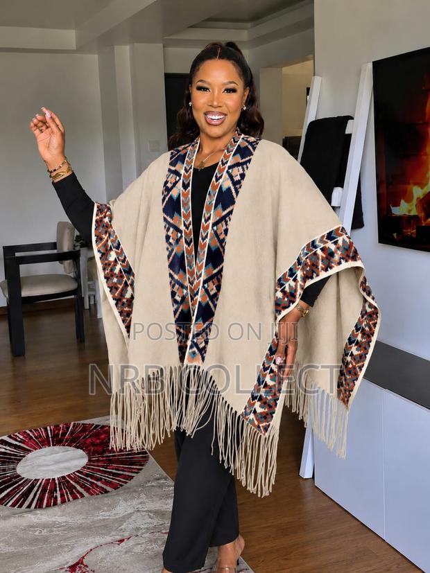 Warm Ponchos - thumbnail 6