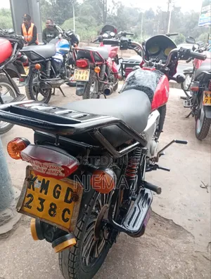 Bajaj Boxer 2022 Red
