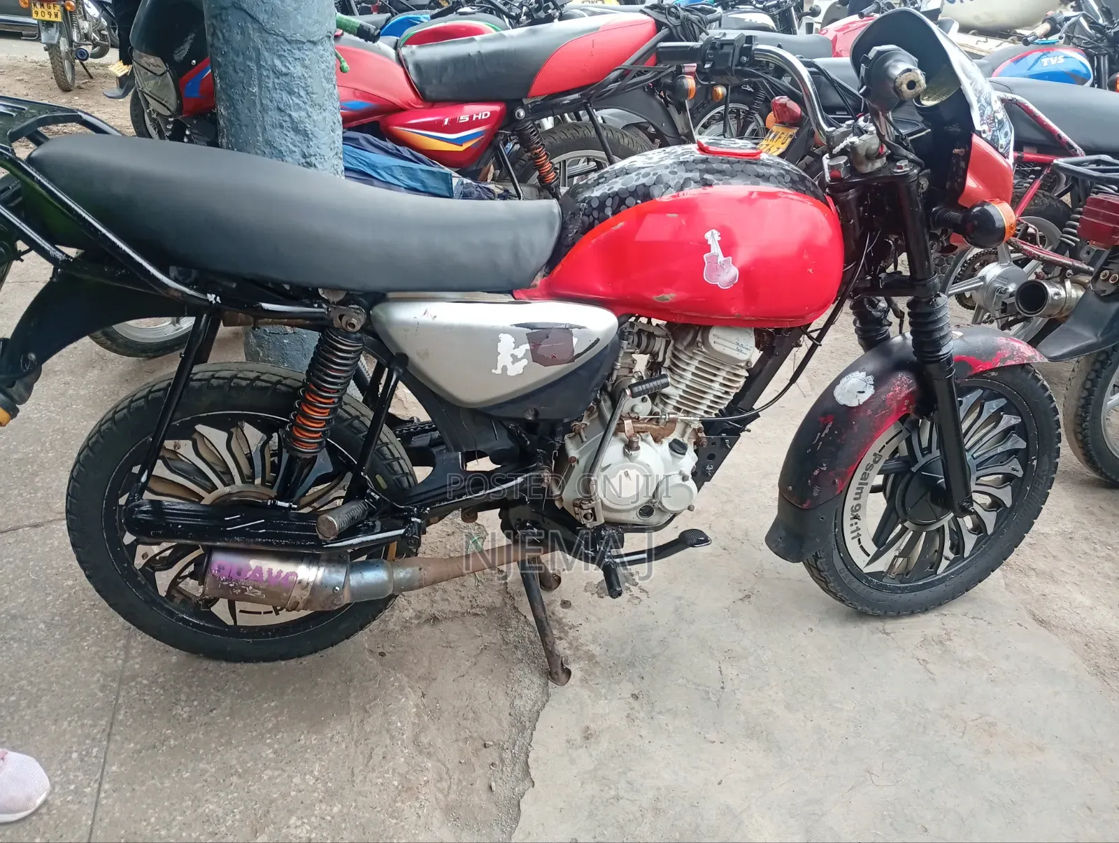 Bajaj Boxer 2022 Red