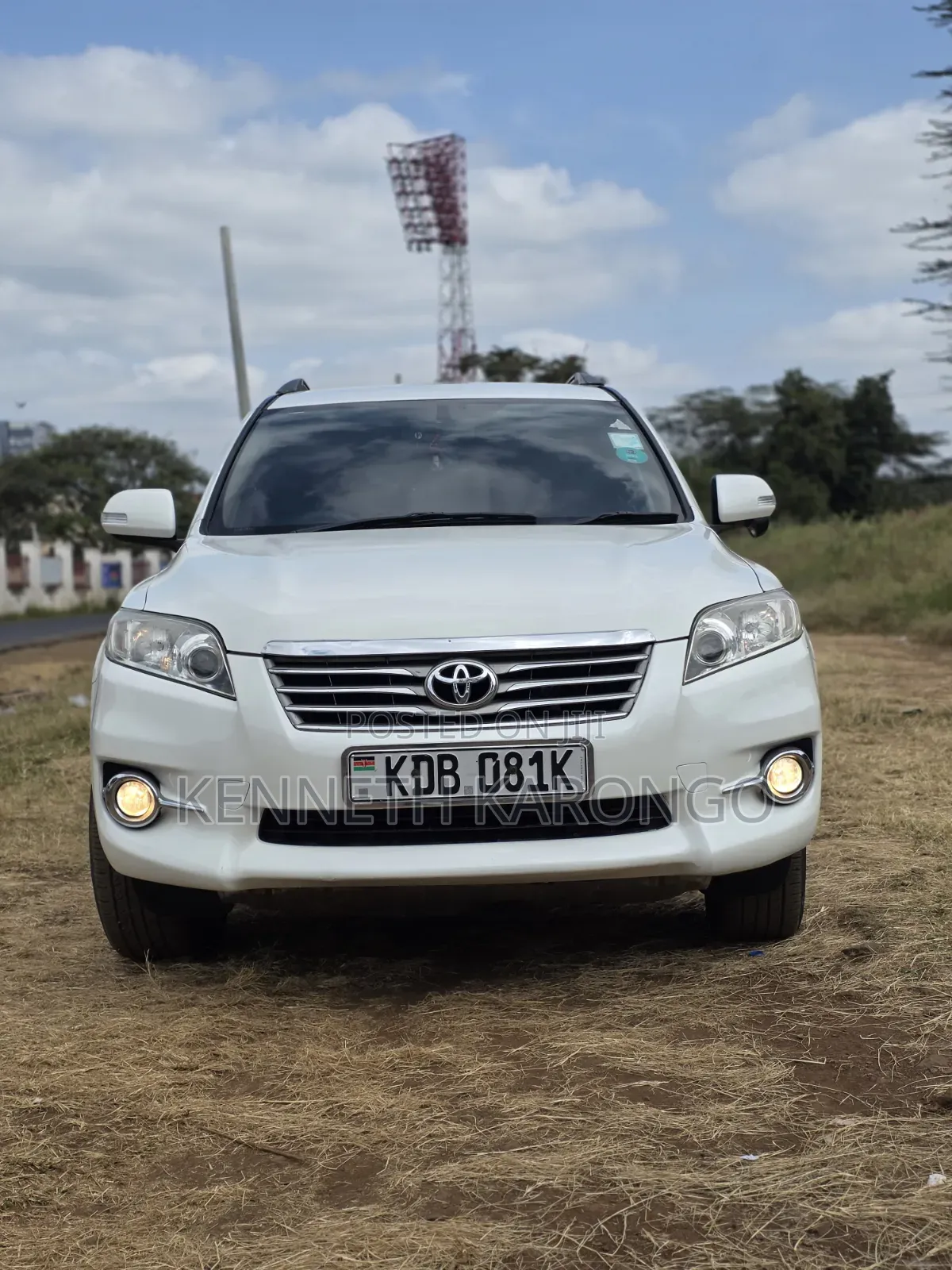 Toyota Vanguard 2014 White