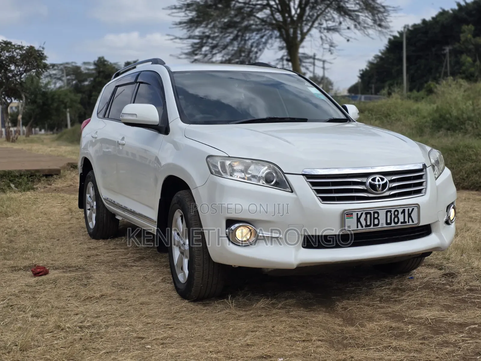 Toyota Vanguard 2014 White