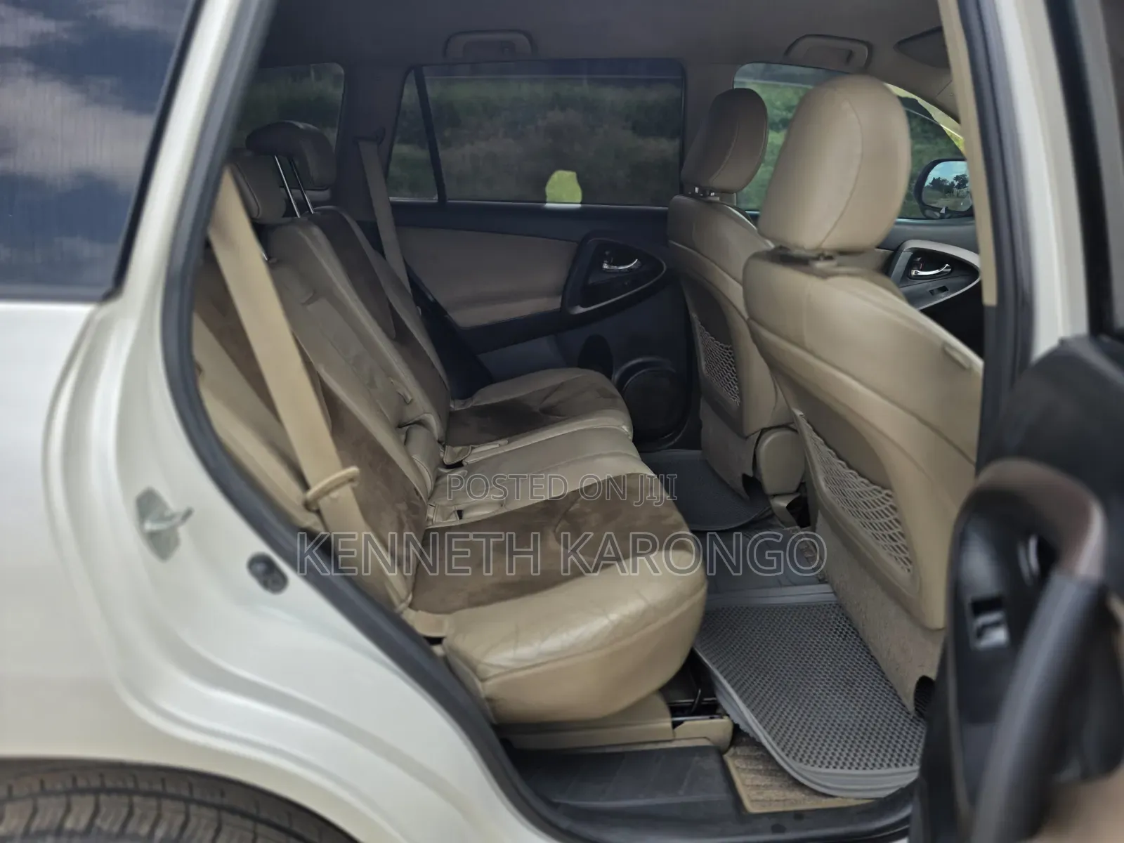Toyota Vanguard 2014 White