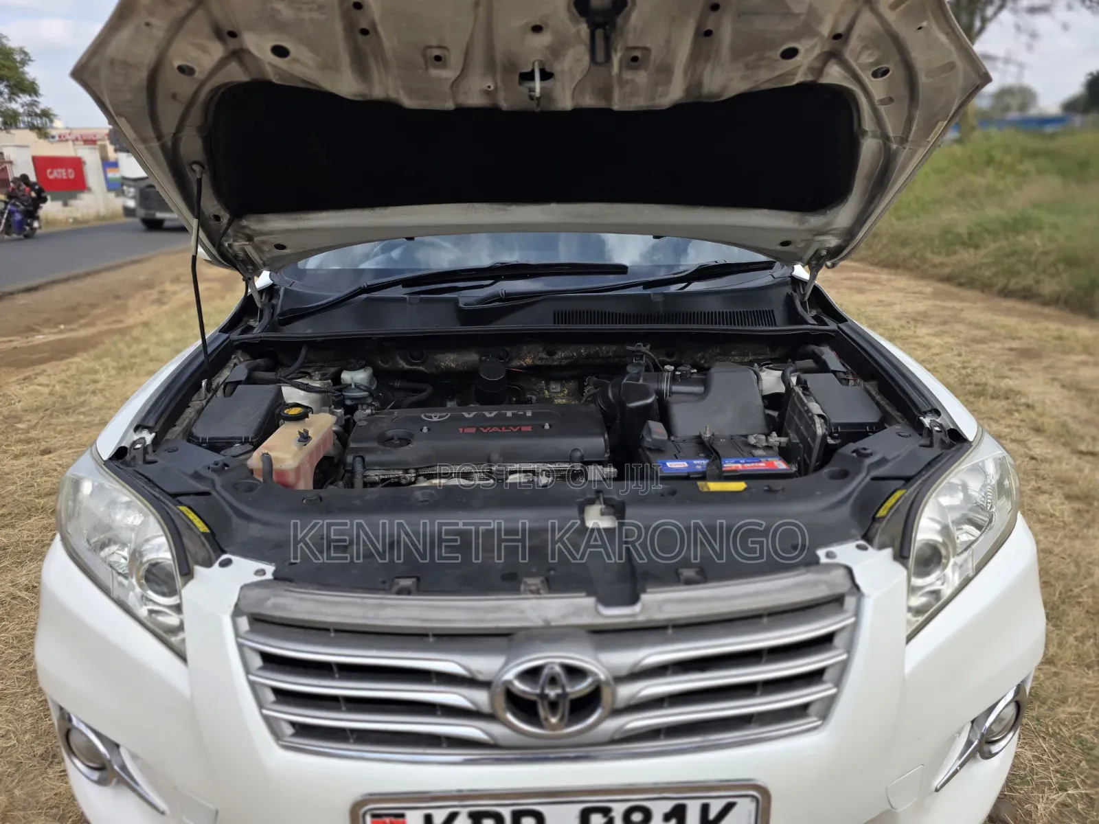 Toyota Vanguard 2014 White