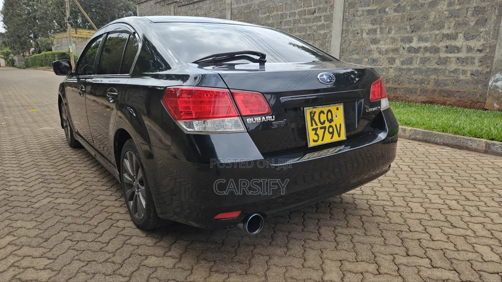 Subaru Legacy 2011 Black