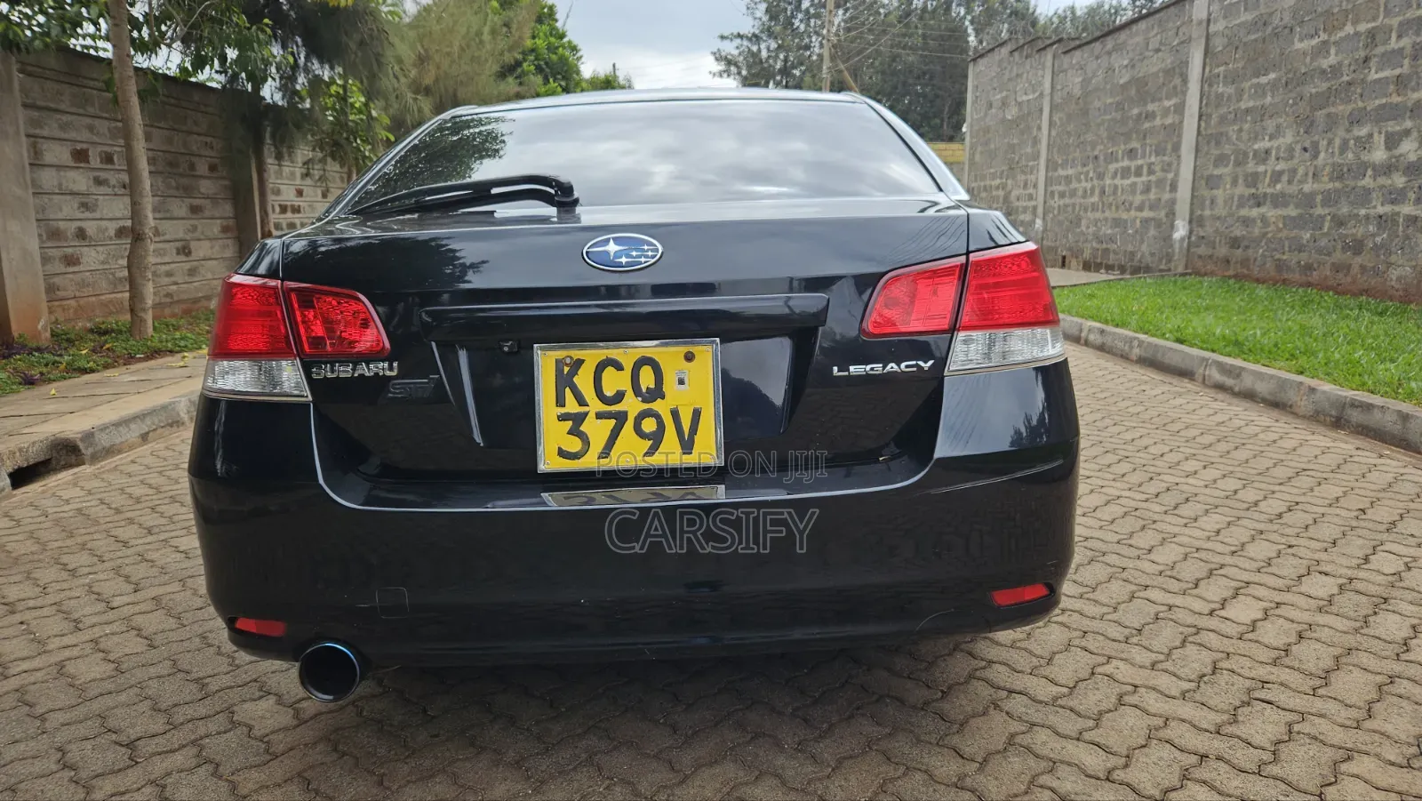 Subaru Legacy 2011 Black