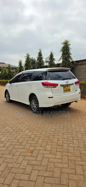 Toyota Wish 2012 White