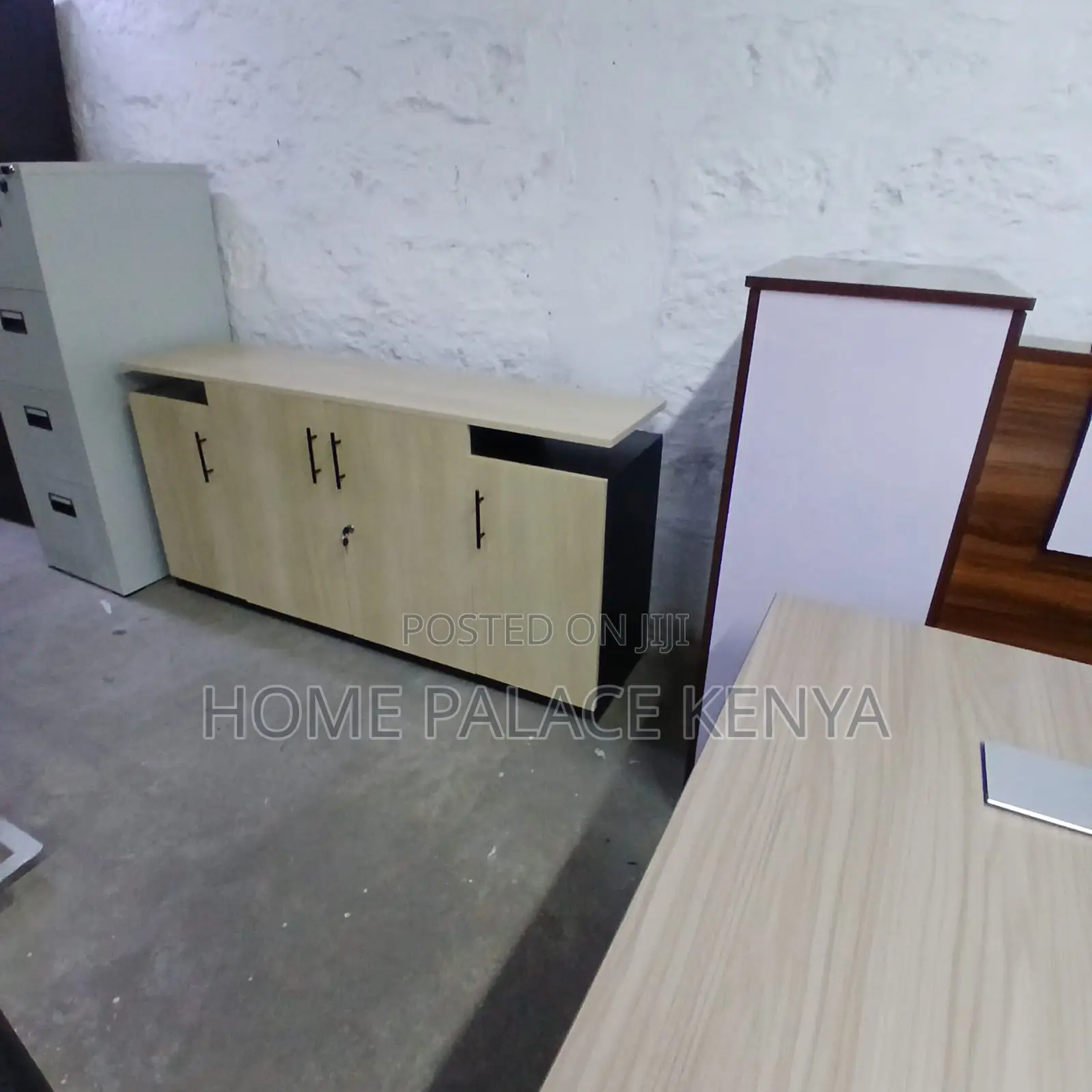 Credenza: Multipurpose MDF Lockable Credenza for Storage