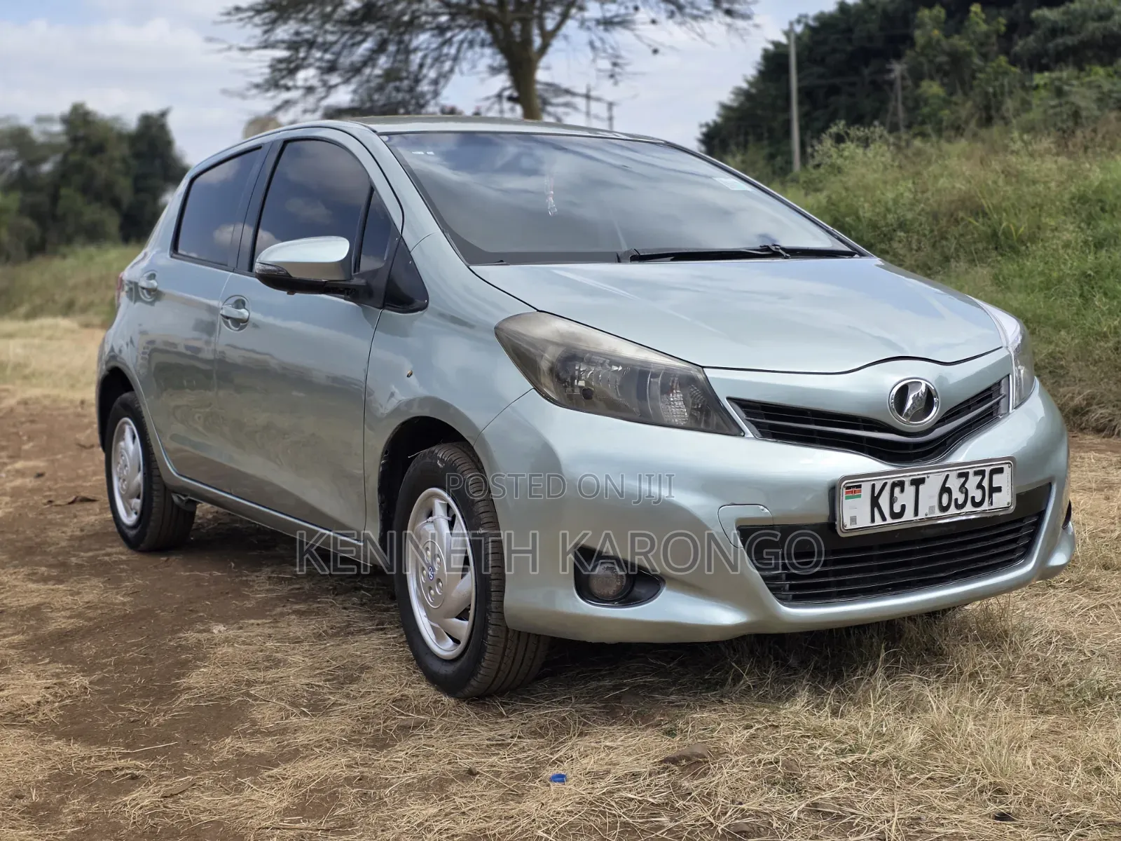 Toyota Vitz 2011 Green