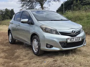 Toyota Vitz 2011 Green