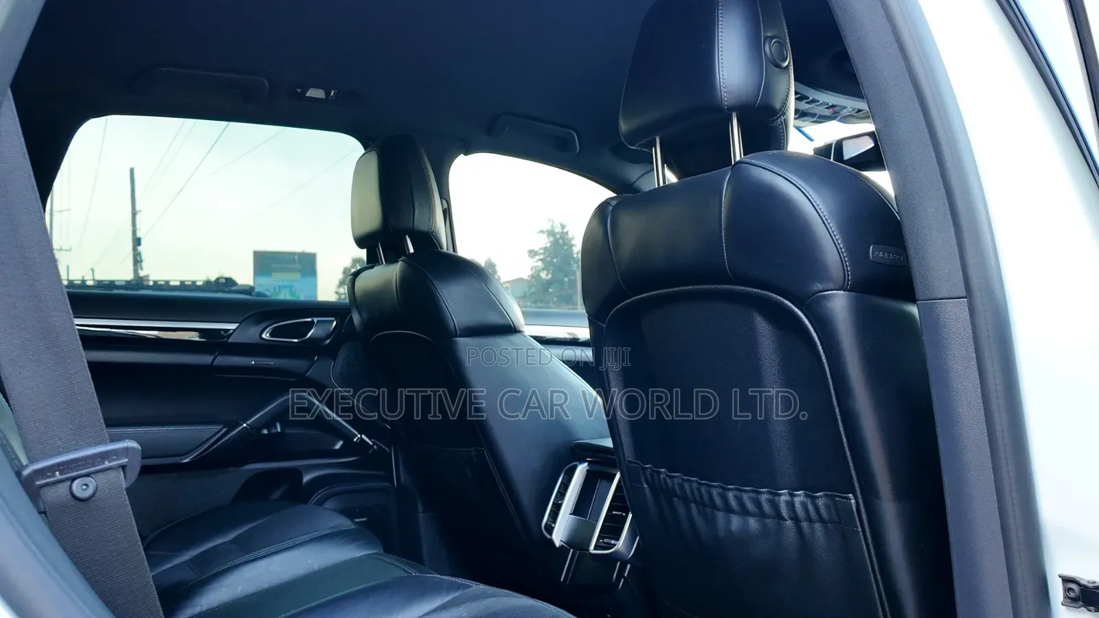 Porsche Cayenne Platinum Edition AWD 2018 White