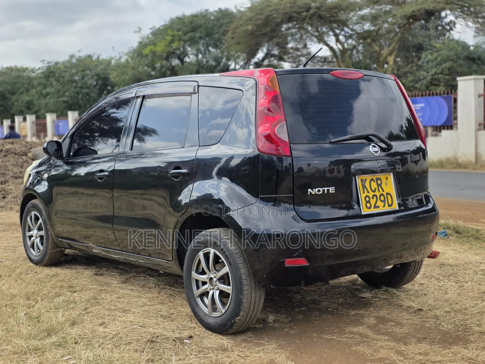Nissan Note 2011 Black