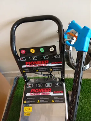 Pioneer Pressure Washer 4400 Psi